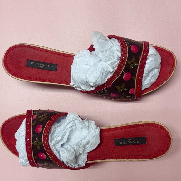 LOUIS VUITTON CHERRY WOOD PLATFORM HEELS 39 - Picture 6 of 9